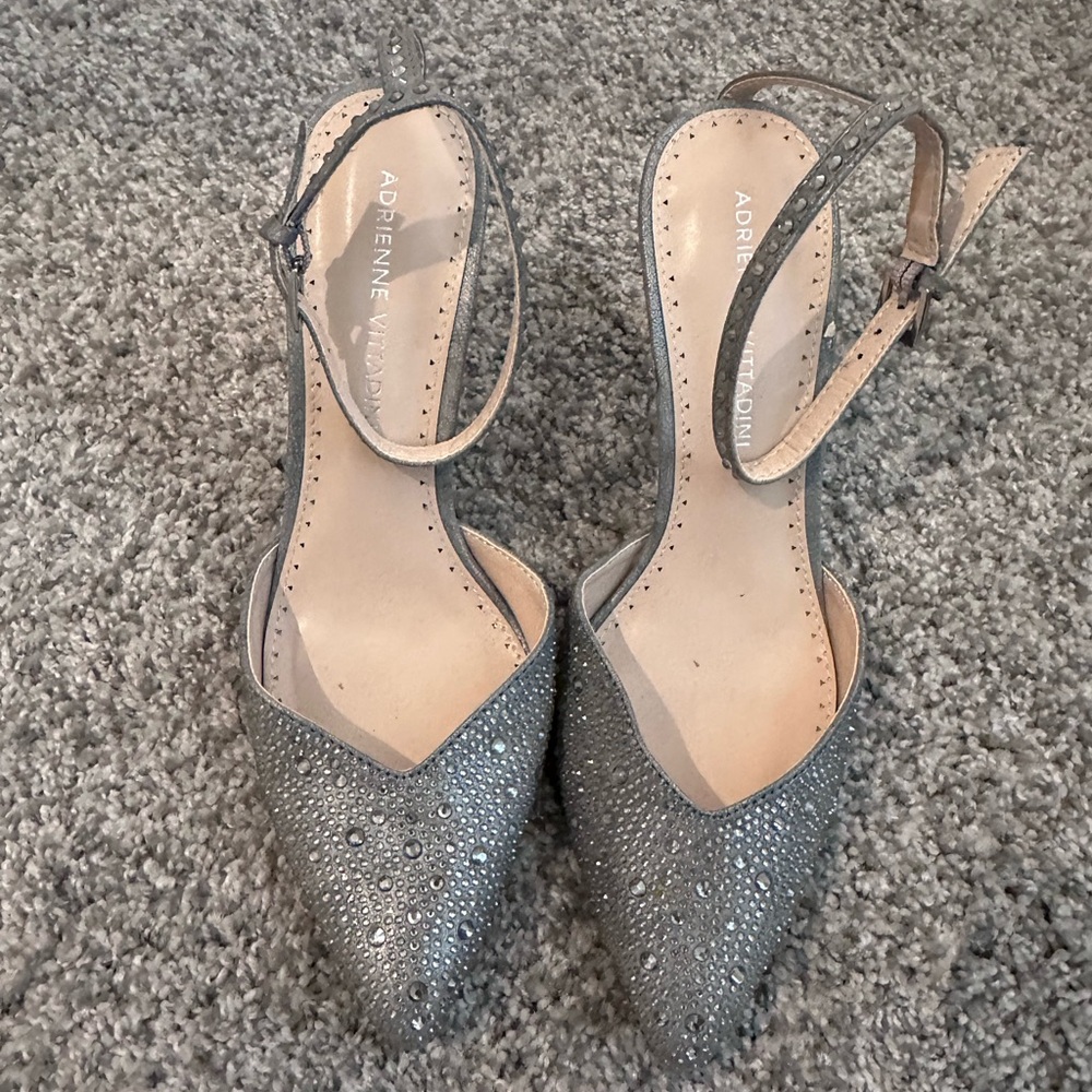 Adrienne Vittadini Norena Pump